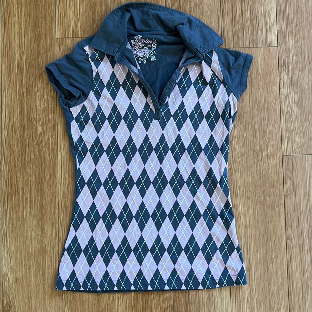 Pink and gray argyle tee